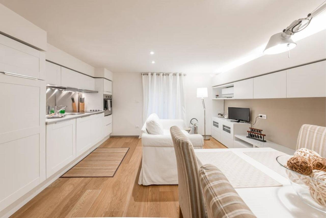 バーリ Artist Loft House Bed & Breakfast エクステリア 写真